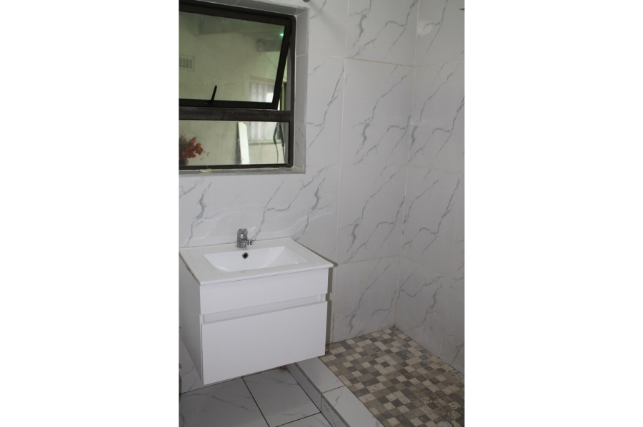 To Let 3 Bedroom Property for Rent in Highbury Western Cape